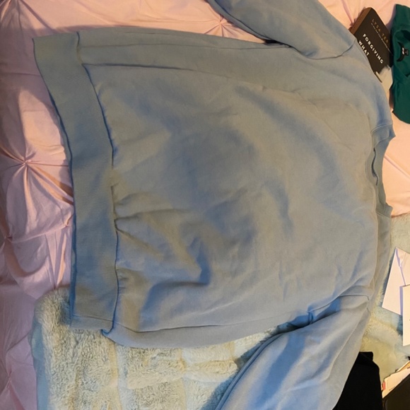 Blue crewneck sweater from SHEIN - Picture 2 of 2